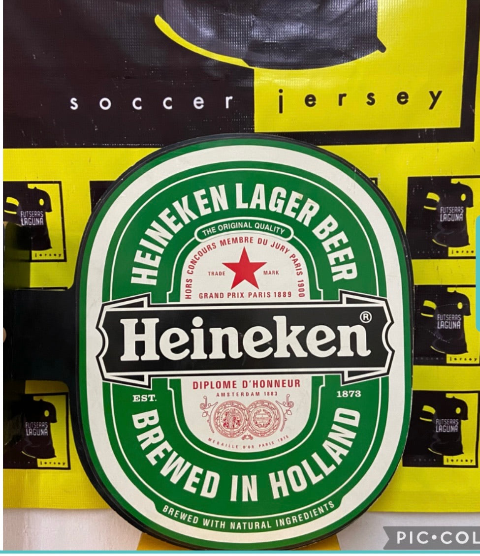 Letrero de bandera heineken