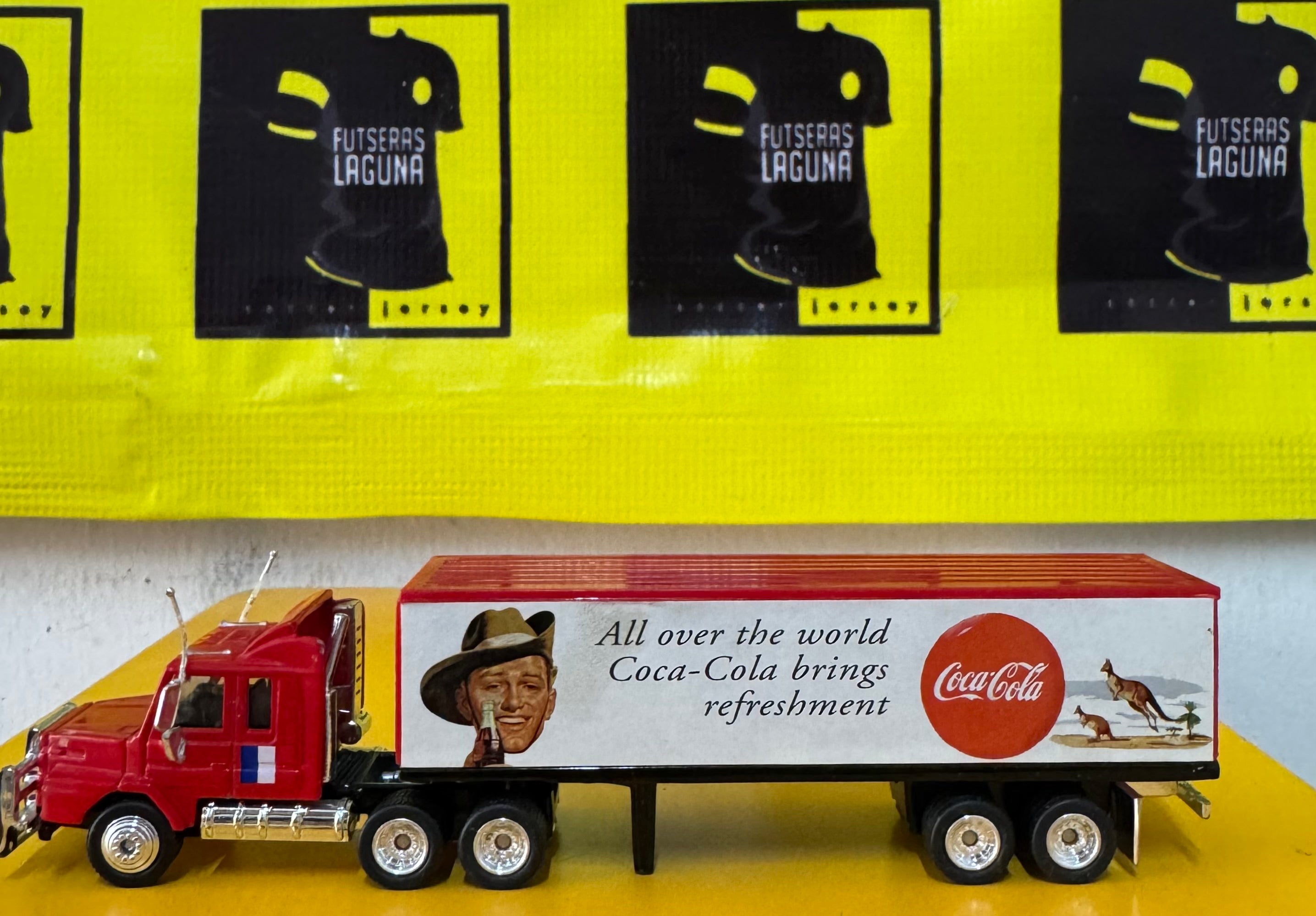 Camion coca-cola refreshmen