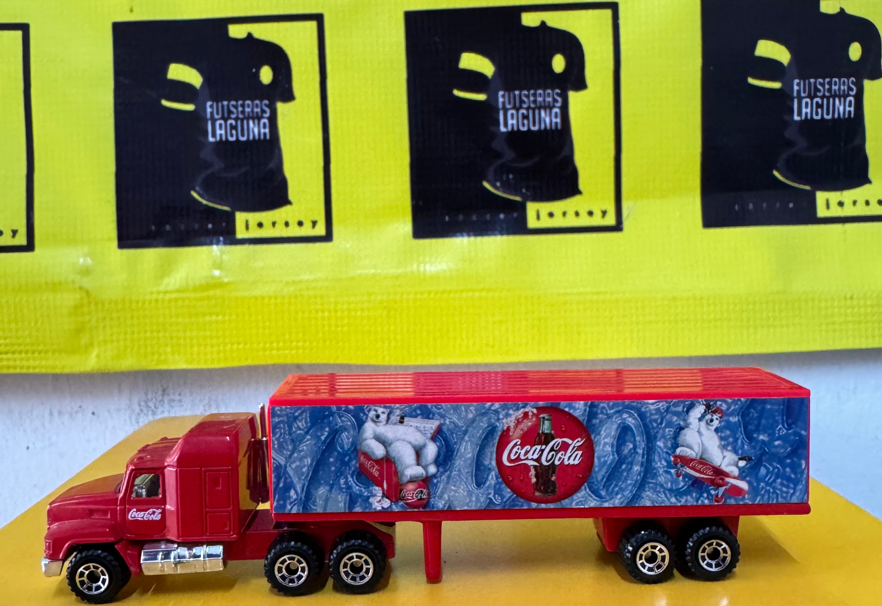 Camion coca-cola oso polar